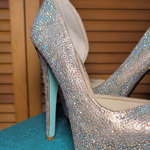 Betsey Johnson Star Crystal AB Platform Pump Heels - Picture 3 of 13